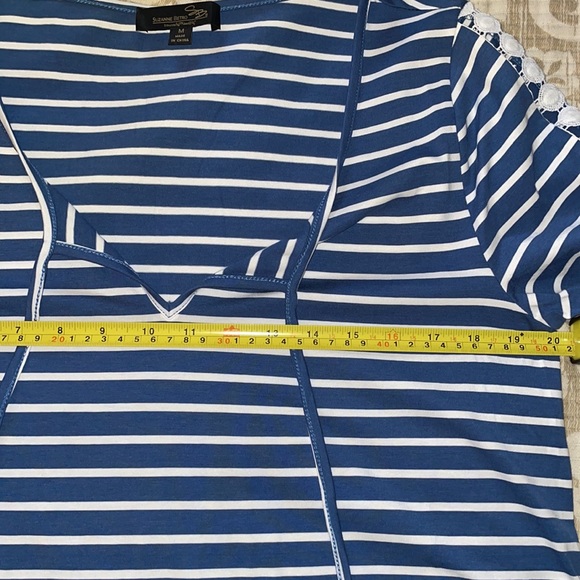 NWOT Slate Blue & White Stripe Crochet-Accent Notch Neck Tunic - Picture 4 of 7